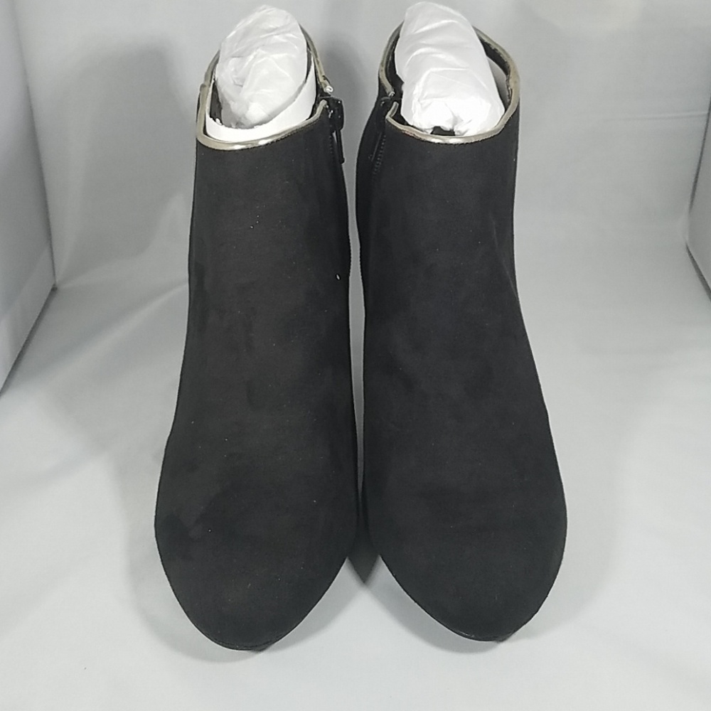 Booties - Picture 4 of 4